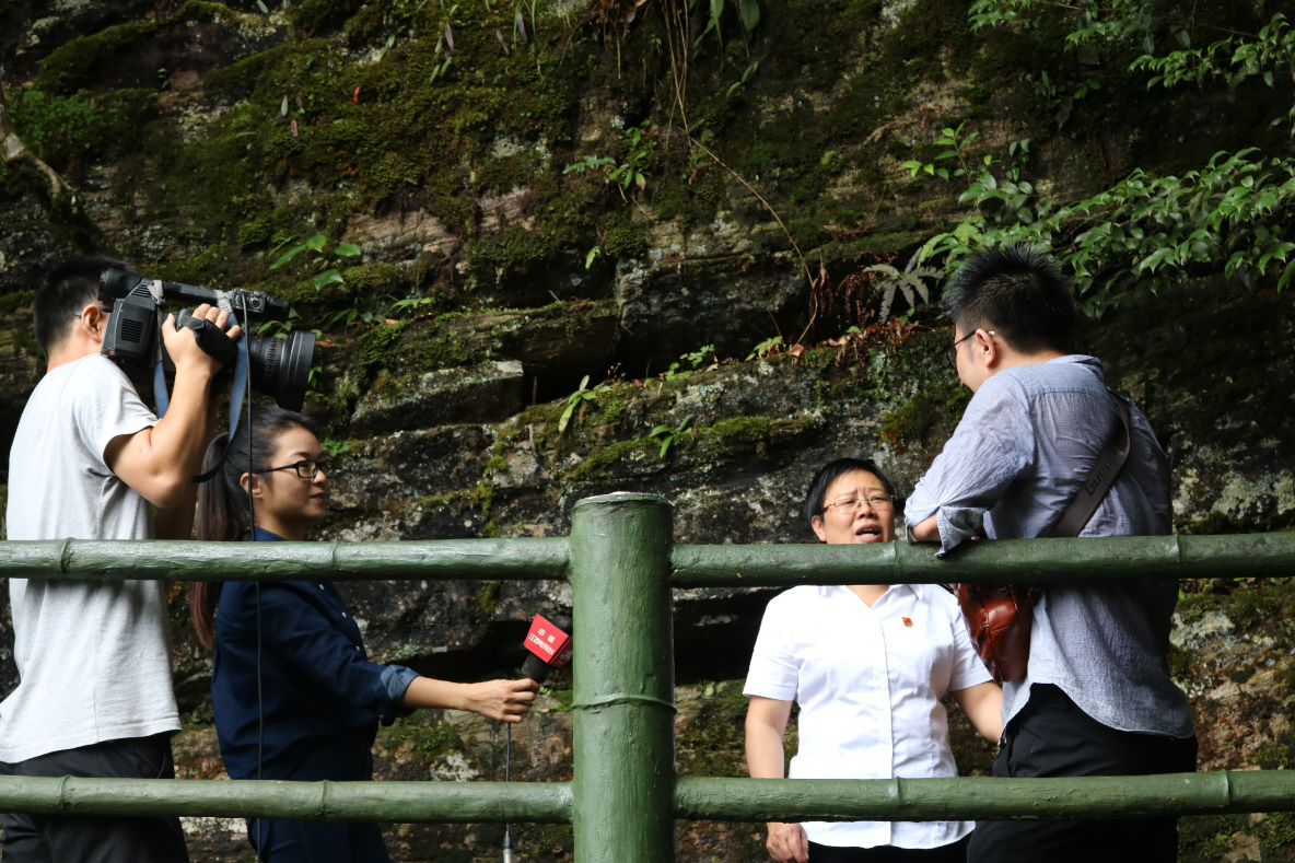 点击原始大小查看